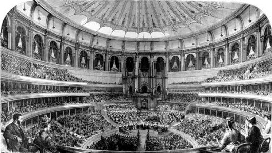 Royal Albert Hall ved åpningen 29. mars 1871. Ilustrasjon fra The Graphic